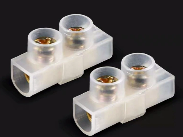How many types of terminal blocks are there for common electrical components?